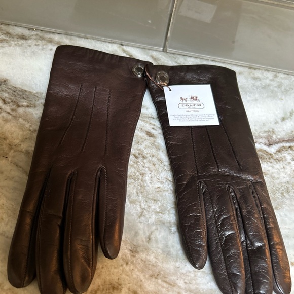 98$  Coach Women  100% Cashmere Lined Basic Nappa Brown  Leather Gloves 6.5 New - Picture 1 of 6